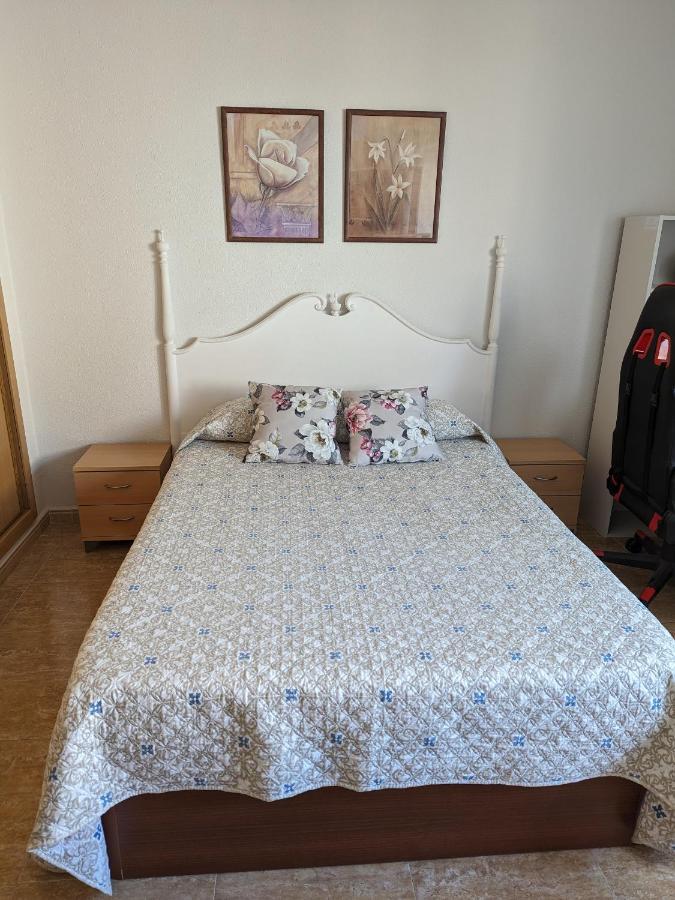 Ferienwohnung Vivienda Compartida Con Ambiente Familiar Sesena Exterior foto