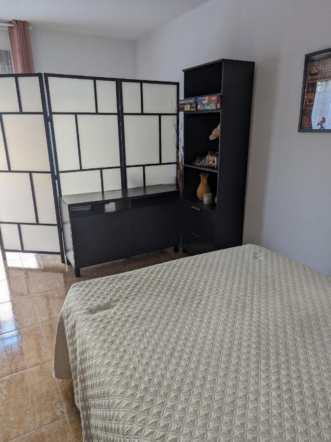 Ferienwohnung Vivienda Compartida Con Ambiente Familiar Sesena Exterior foto